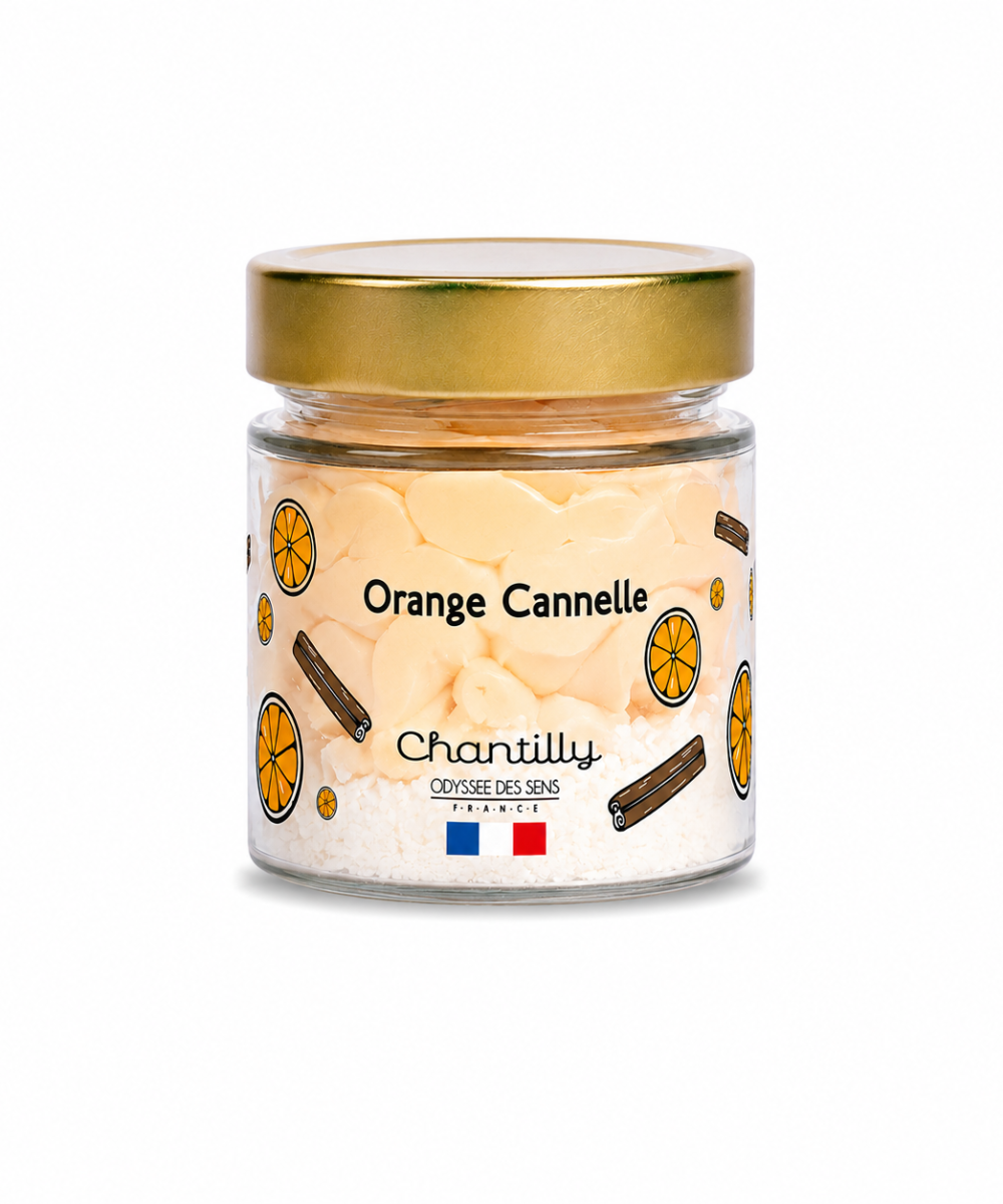 Świeca Chantilly Świąteczna 150g o zapachu Pomarańcza i Cynamon
